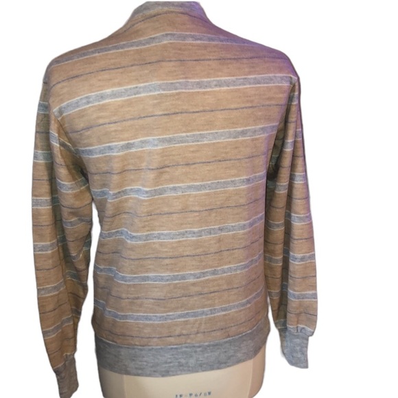 Vintage Collectors 70s Levi’s V-neck Sweatshirt - Picture 3 of 3